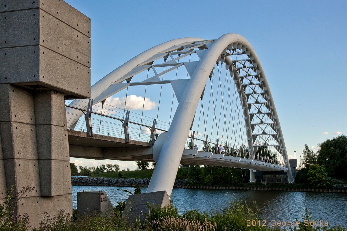June_2012_Humber_River_Modern_Steel_Arch_Foot_Bridge