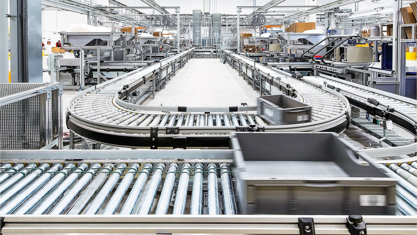 csm_LOGISTIK_About_1_c4bdac0d12