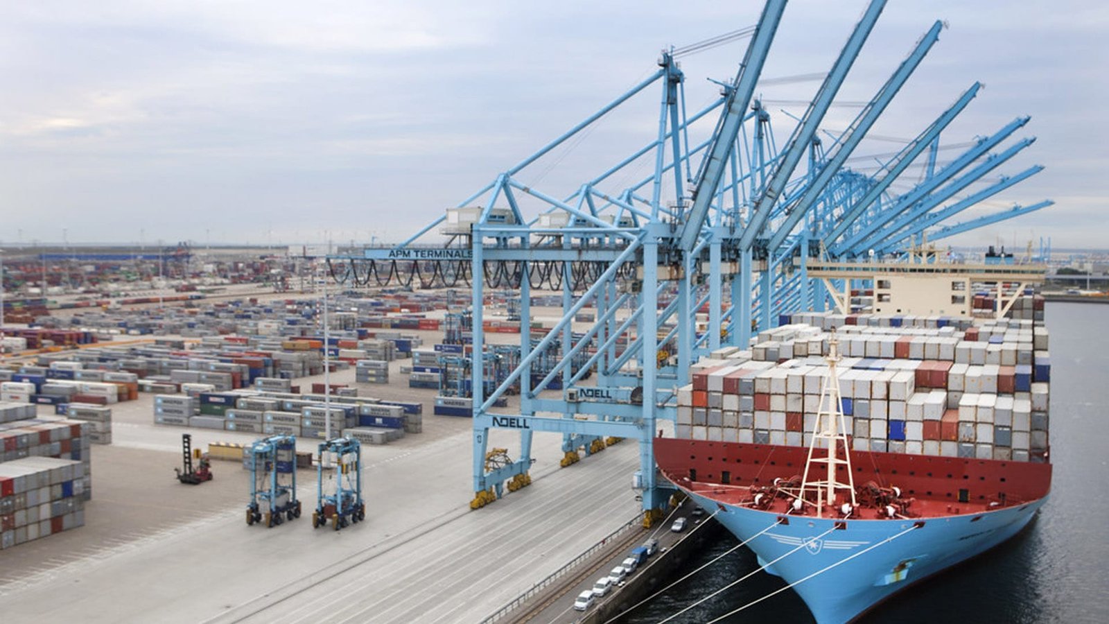 APM-Terminals-to-Sell-Rotterdam-Terminal-to-Hutchison-Ports
